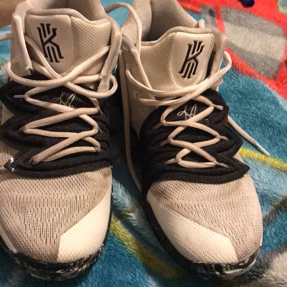 kyrie snickers - Picture 4 of 7